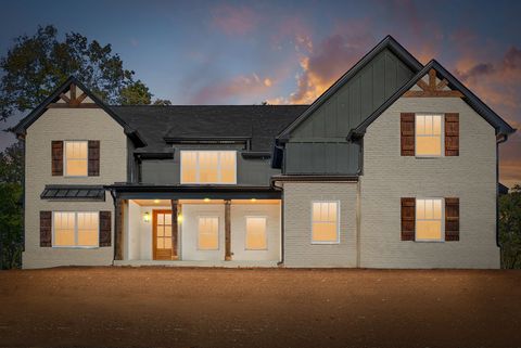 1840 Gholson Rd Clarksville TN 37043