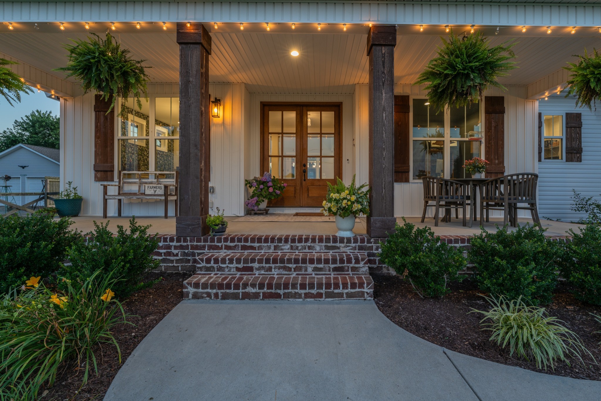 5228 Cross Plains Rd