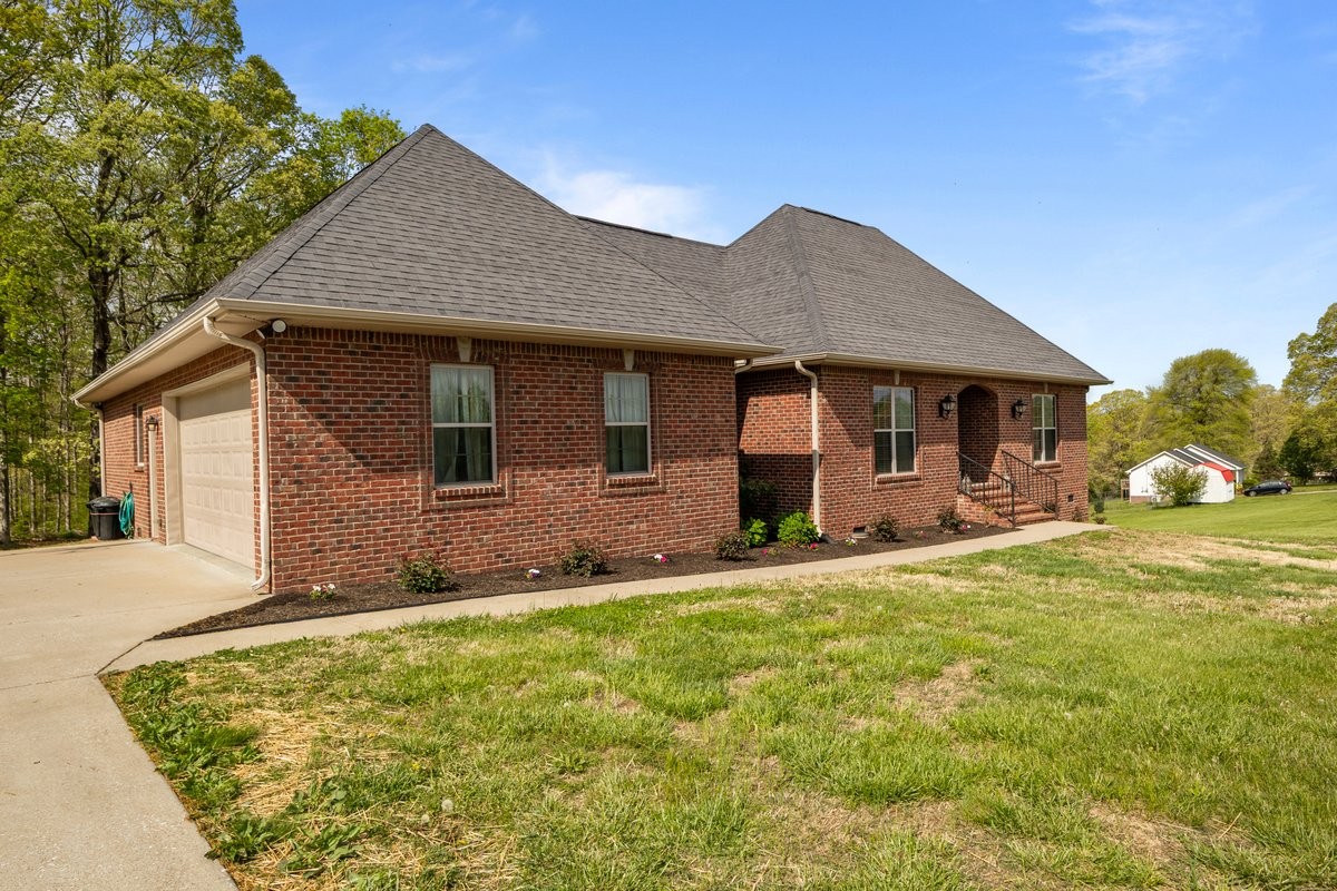 Listing image 1