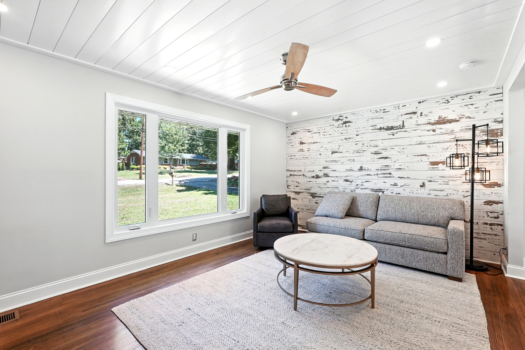 535 Inwood Dr