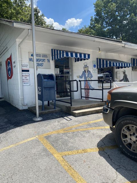 3566 Williamsport Pike Williamsport TN 38487