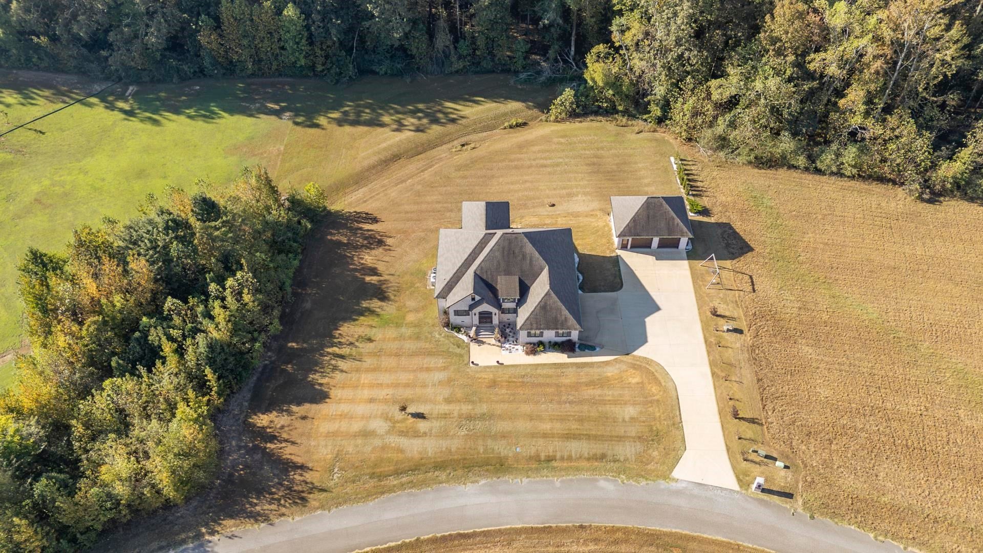 340 GRAND OAKS CV
