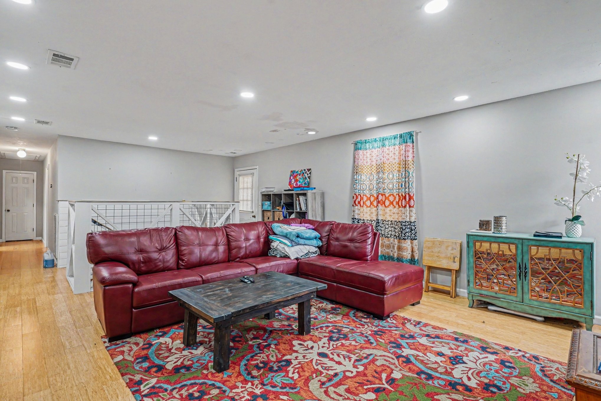 210 Village Green Rd