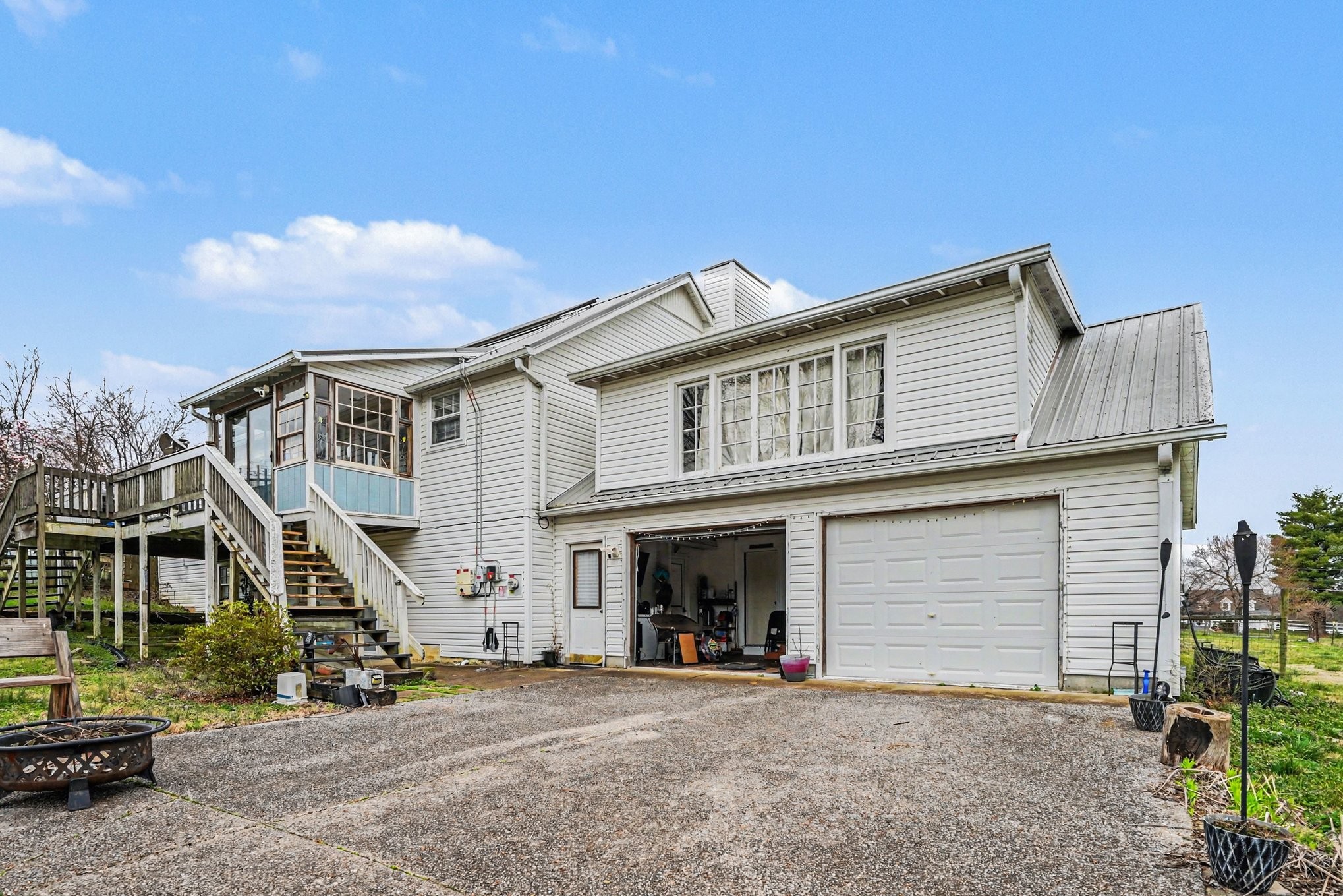 210 Village Green Rd