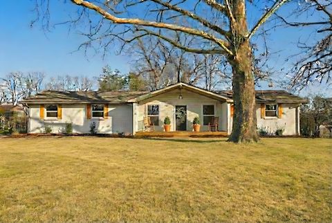 Photo of 172 Gatone Dr, Hendersonville, TN 37075 (MLS # 3133542)