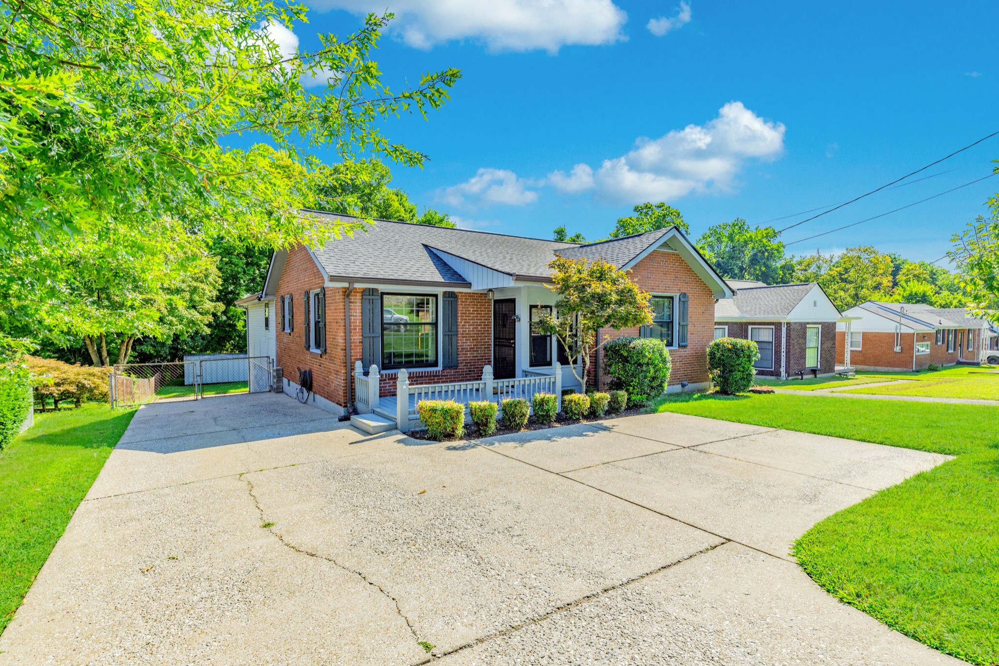 2338 Dennywood Dr