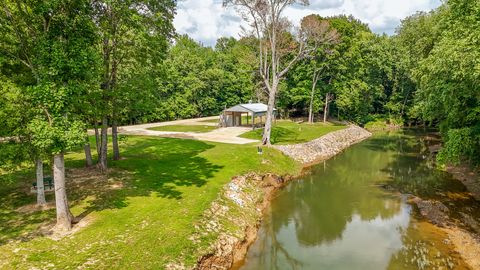 1820 Pinhook Rd Savannah TN 38372