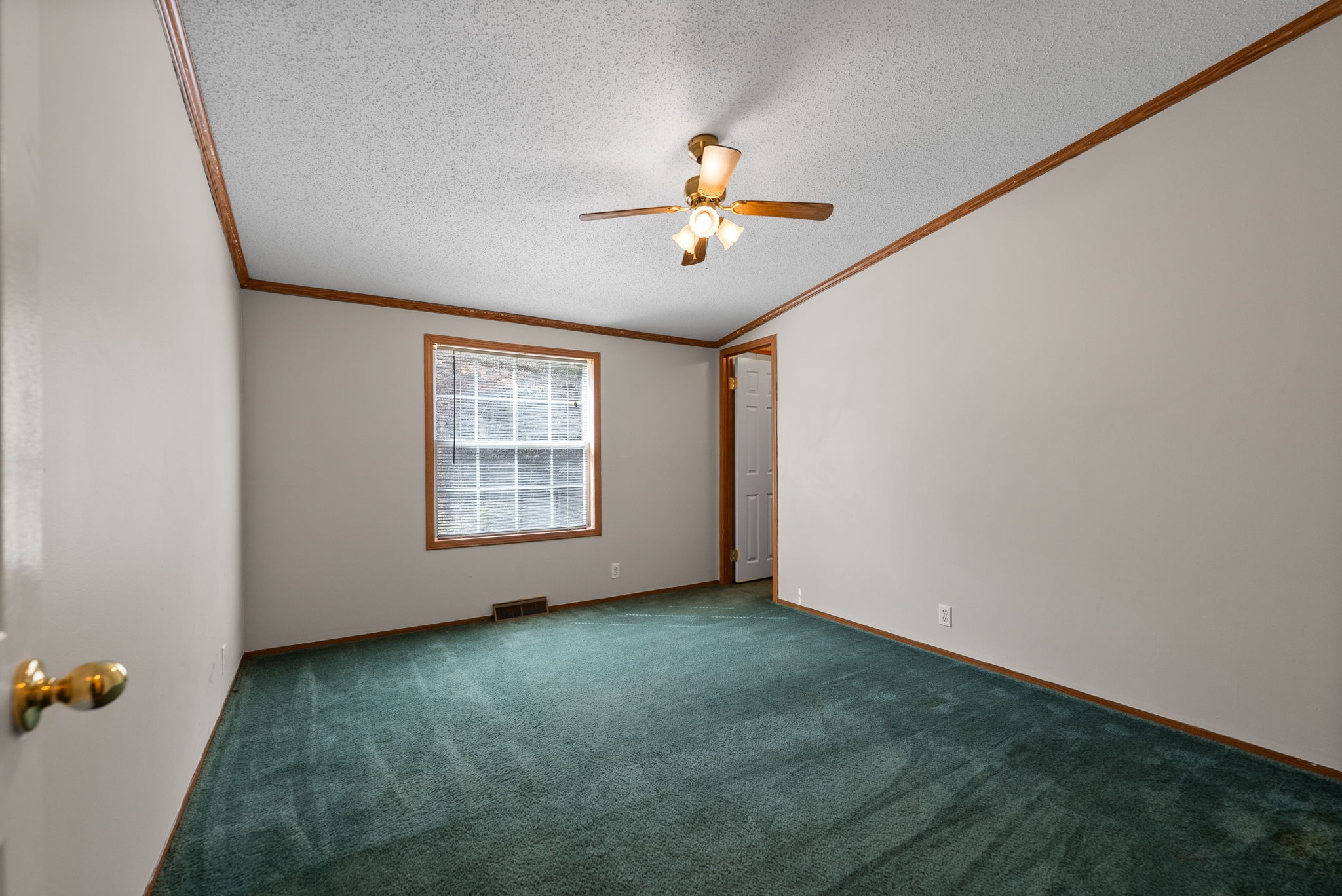 Cunningham, Tennessee 37052, United States, 3 Bedrooms Bedrooms, ,2 BathroomsBathrooms,Residential,Active,101149