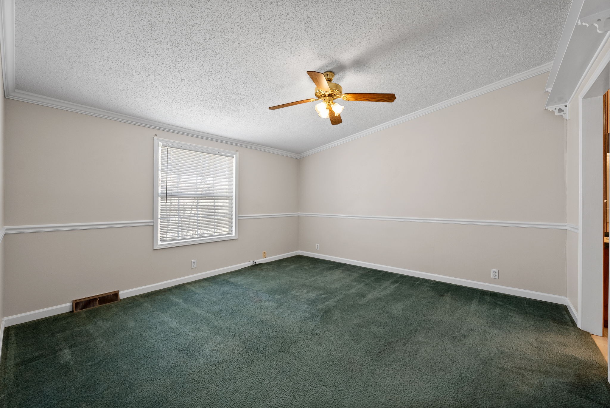Cunningham, Tennessee 37052, United States, 3 Bedrooms Bedrooms, ,2 BathroomsBathrooms,Residential,Active,101149