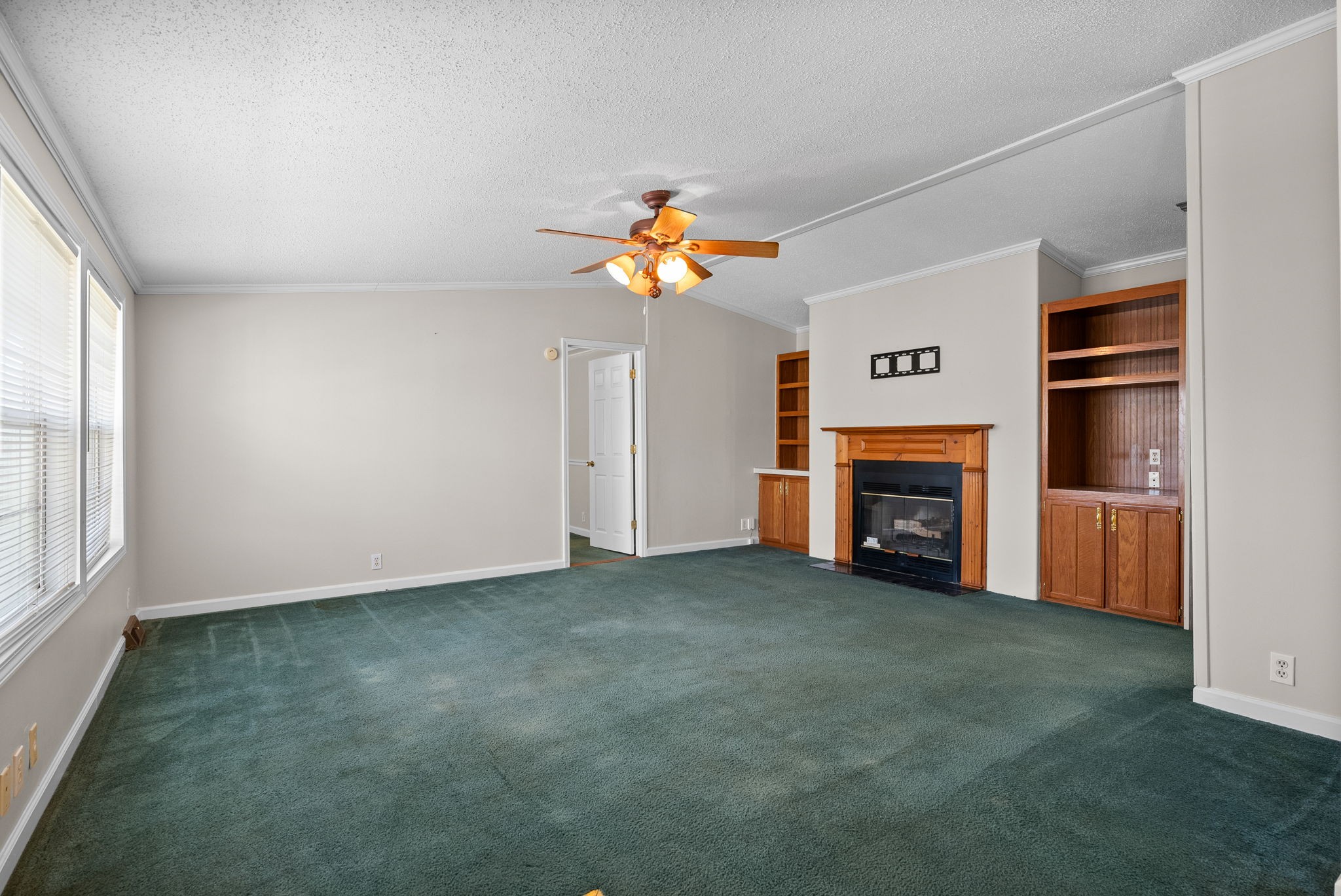 Cunningham, Tennessee 37052, United States, 3 Bedrooms Bedrooms, ,2 BathroomsBathrooms,Residential,Active,101149