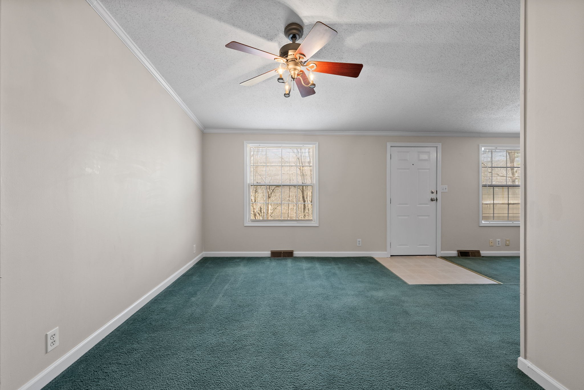 Cunningham, Tennessee 37052, United States, 3 Bedrooms Bedrooms, ,2 BathroomsBathrooms,Residential,Active,101149