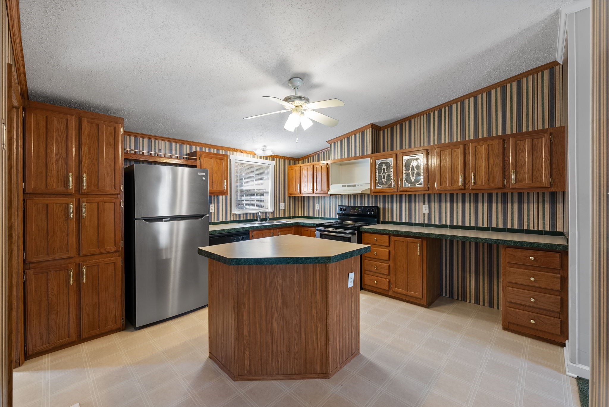 Cunningham, Tennessee 37052, United States, 3 Bedrooms Bedrooms, ,2 BathroomsBathrooms,Residential,Active,101149