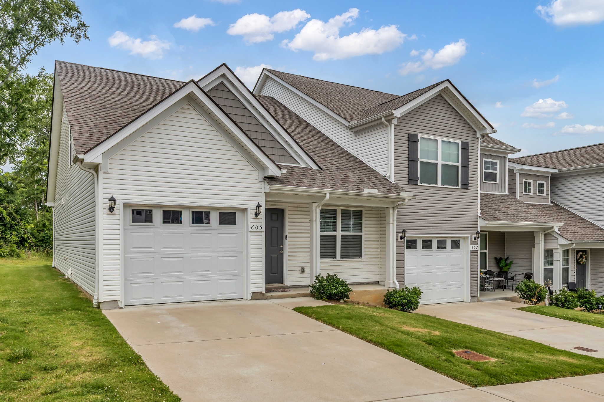 605 Hamilton Crossings