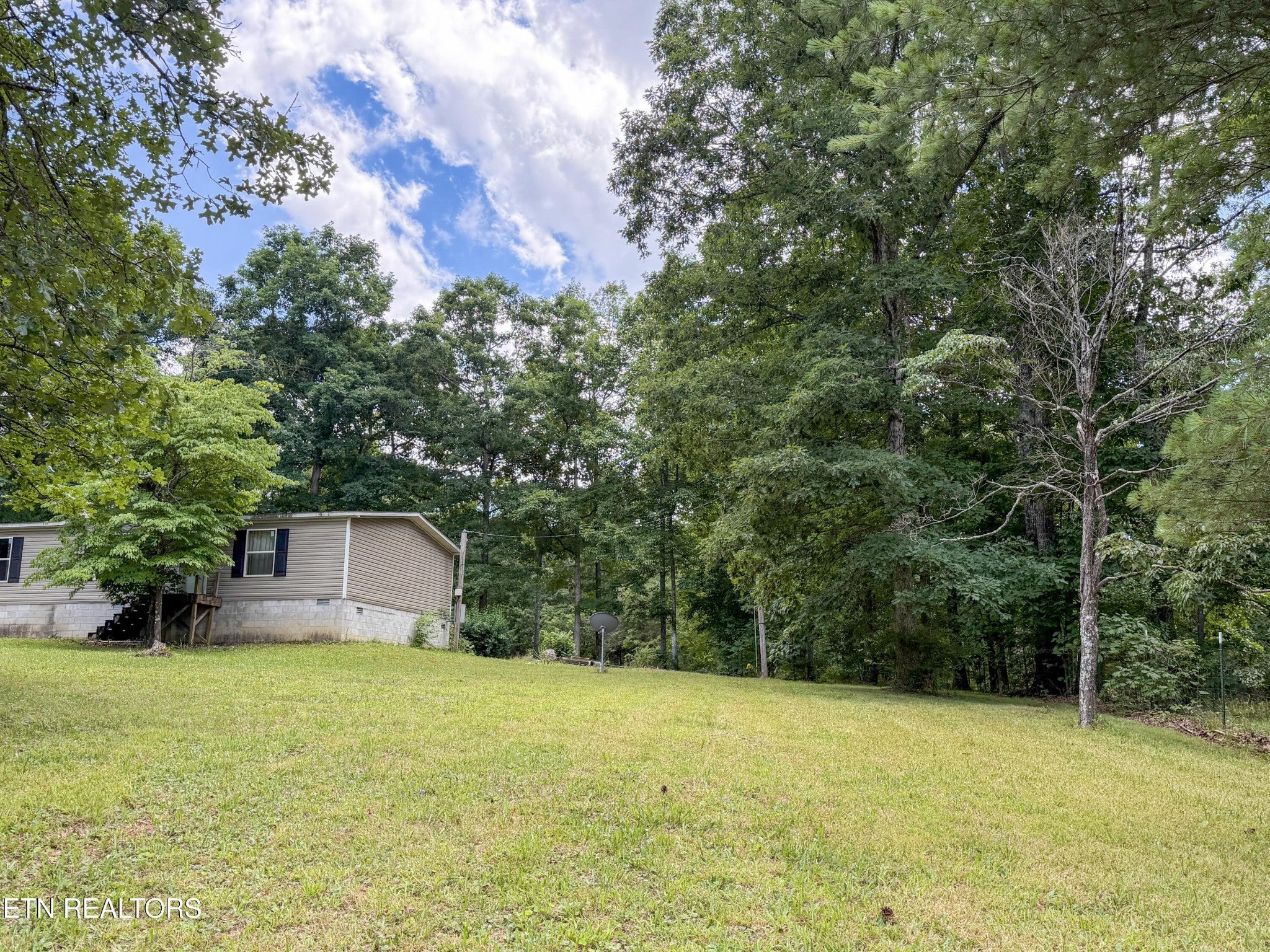 102 Skyline Court