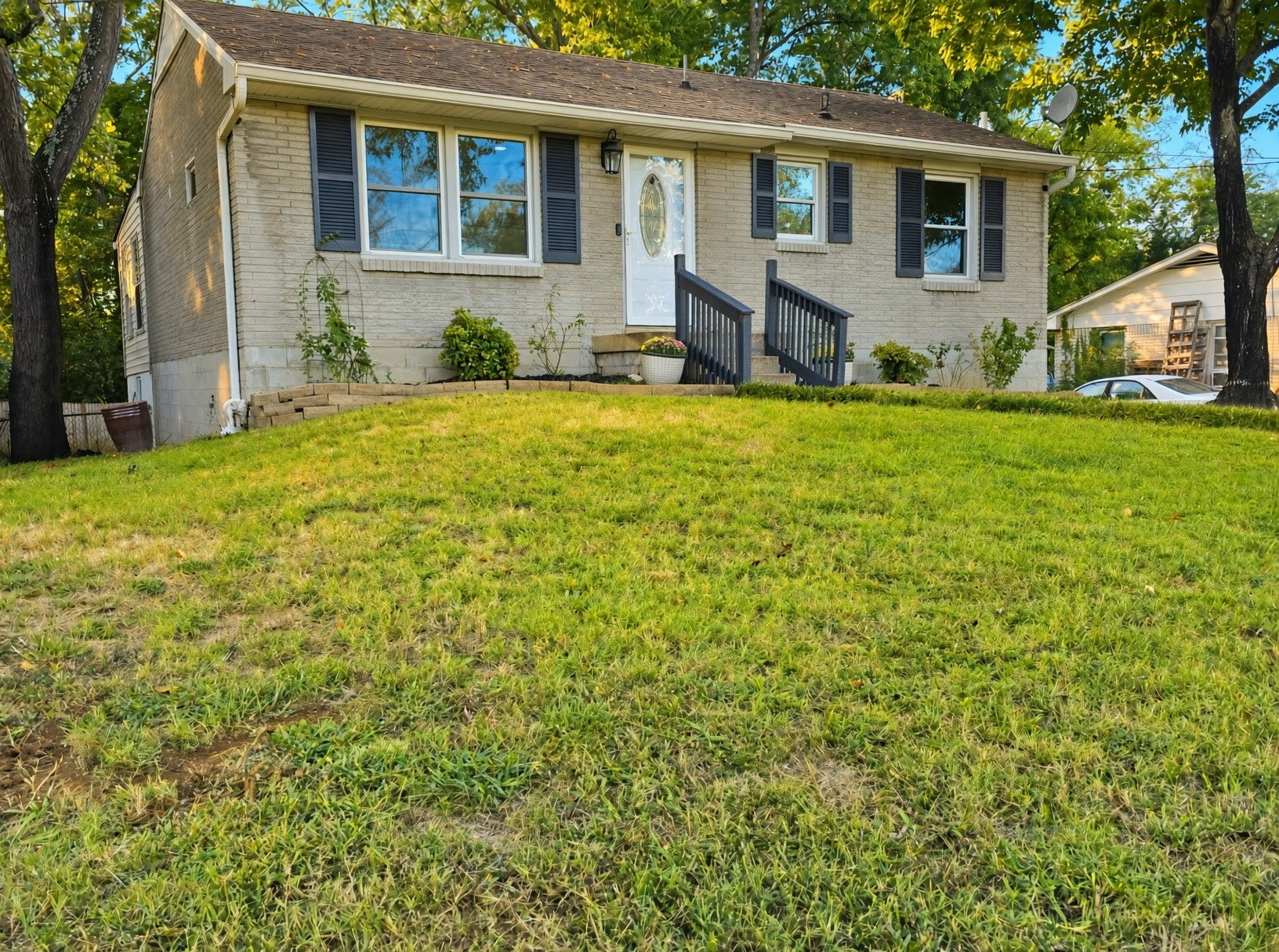 1413 Bain Dr