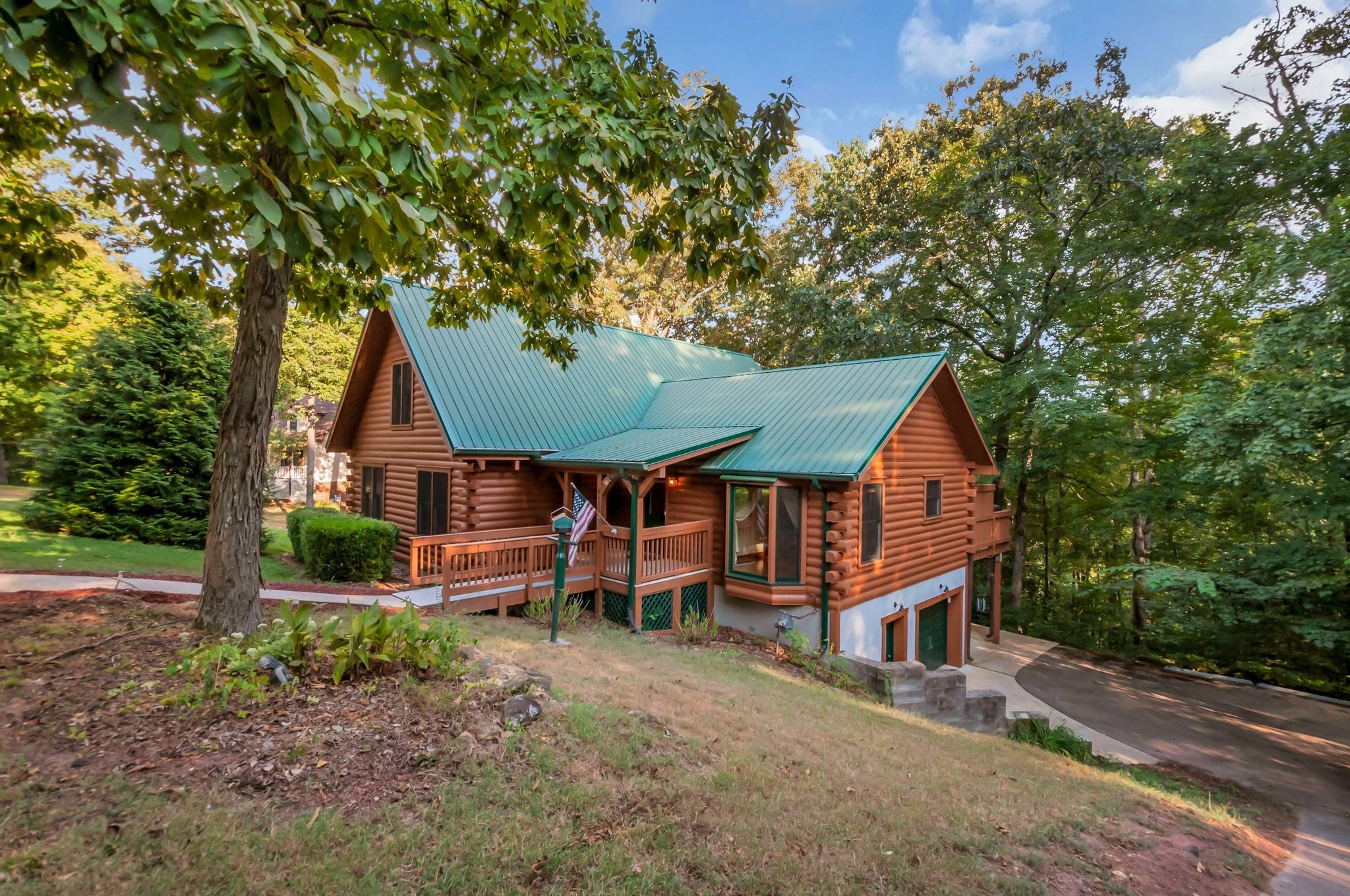 4453 Tanglewood Rd