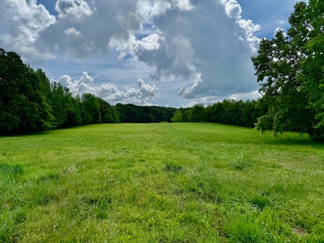 Photo 1 of 2 — 8 Westside Dr, Tullahoma, TN 37388