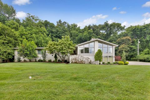 1005 Balmoral Dr Nashville TN 37220