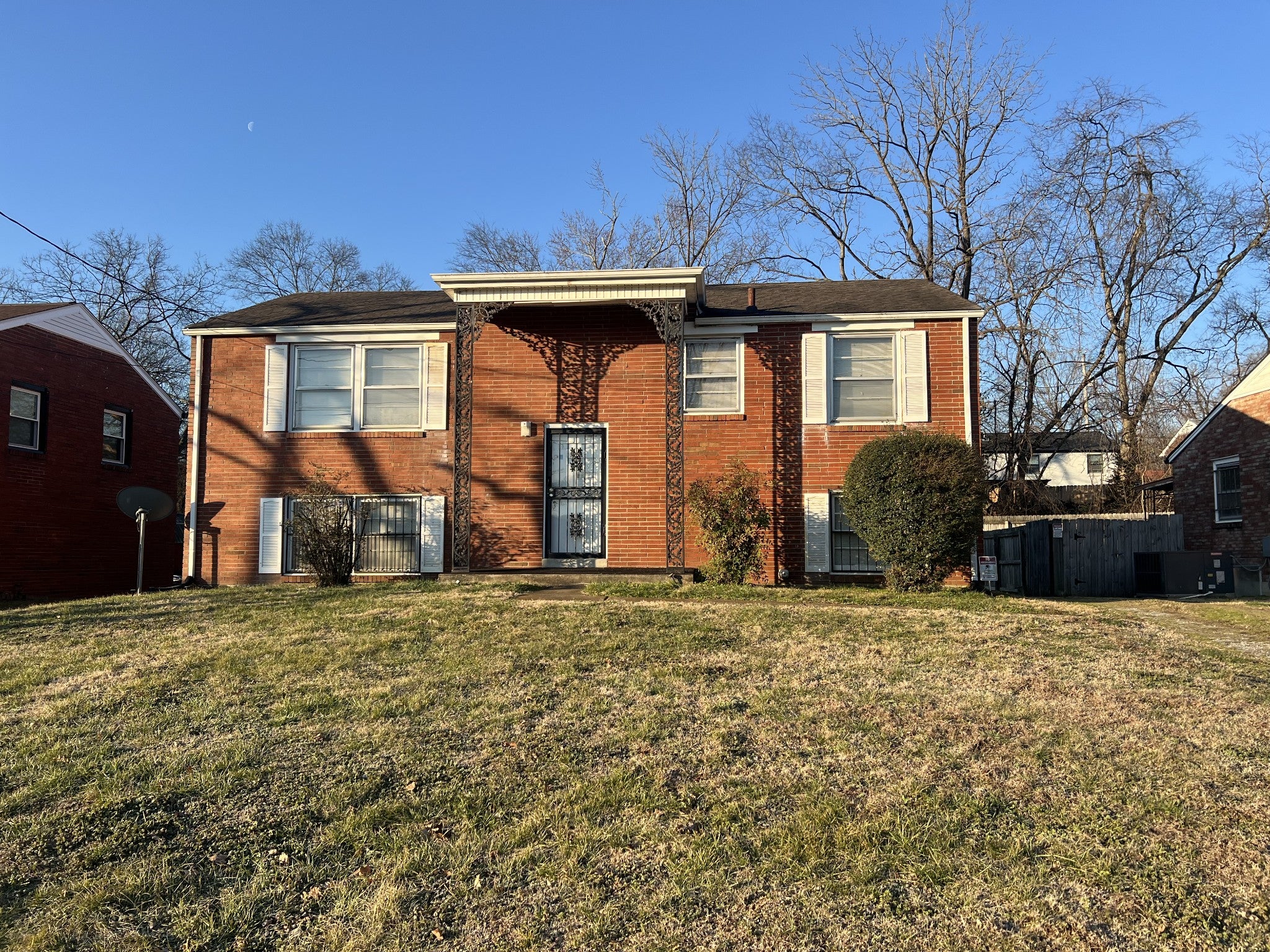 3211 Panorama Dr, Nashville TN 37218 3-bed home, photo 2 of 19