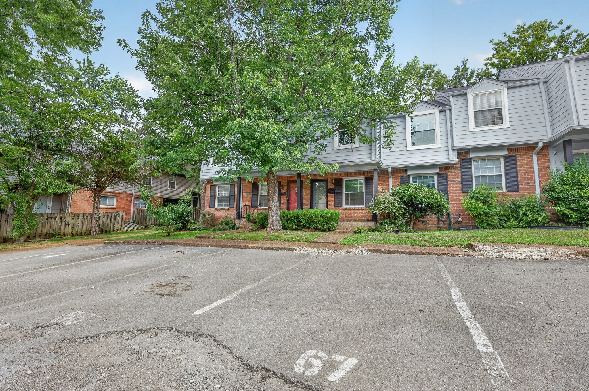5510 Country Dr 67