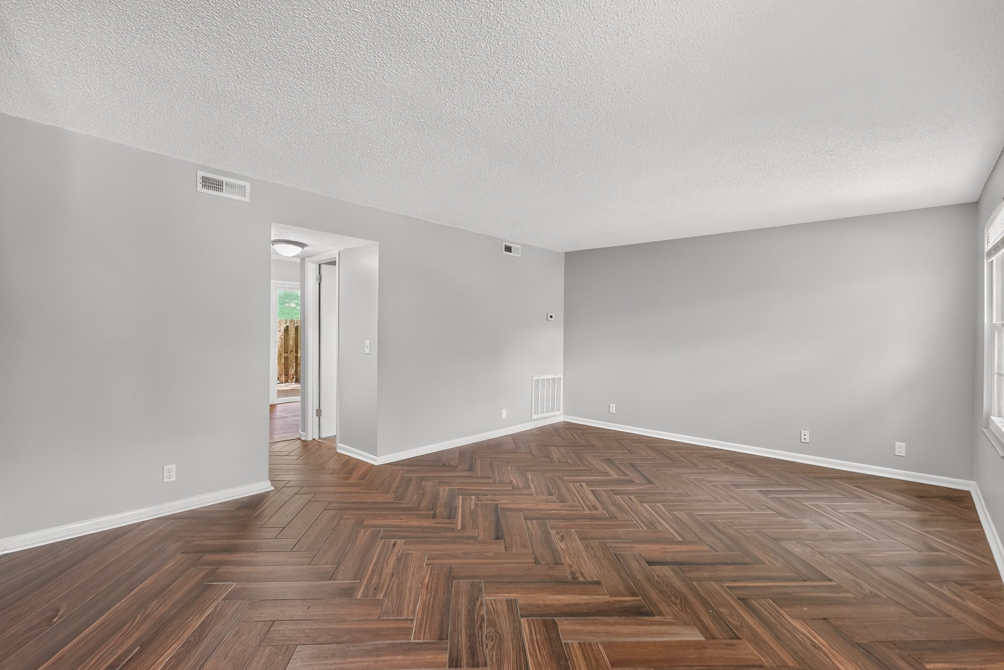 5510 Country Dr 67