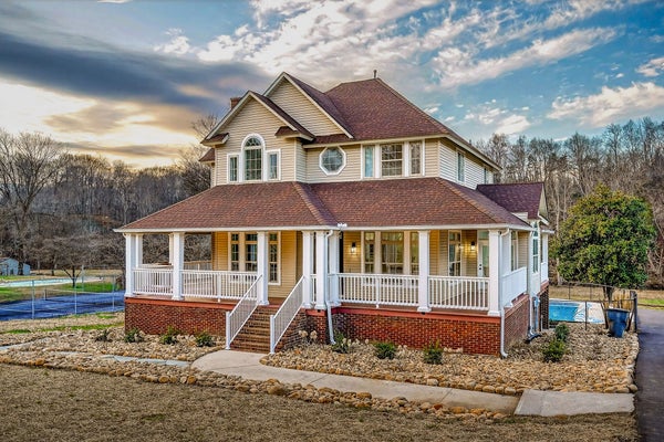 962 INDIAN MOUND DR, MCMINNVILLE, TN 37110 - Image c68cd4f320b95ea9e400e0bc33fc53b1/369413132