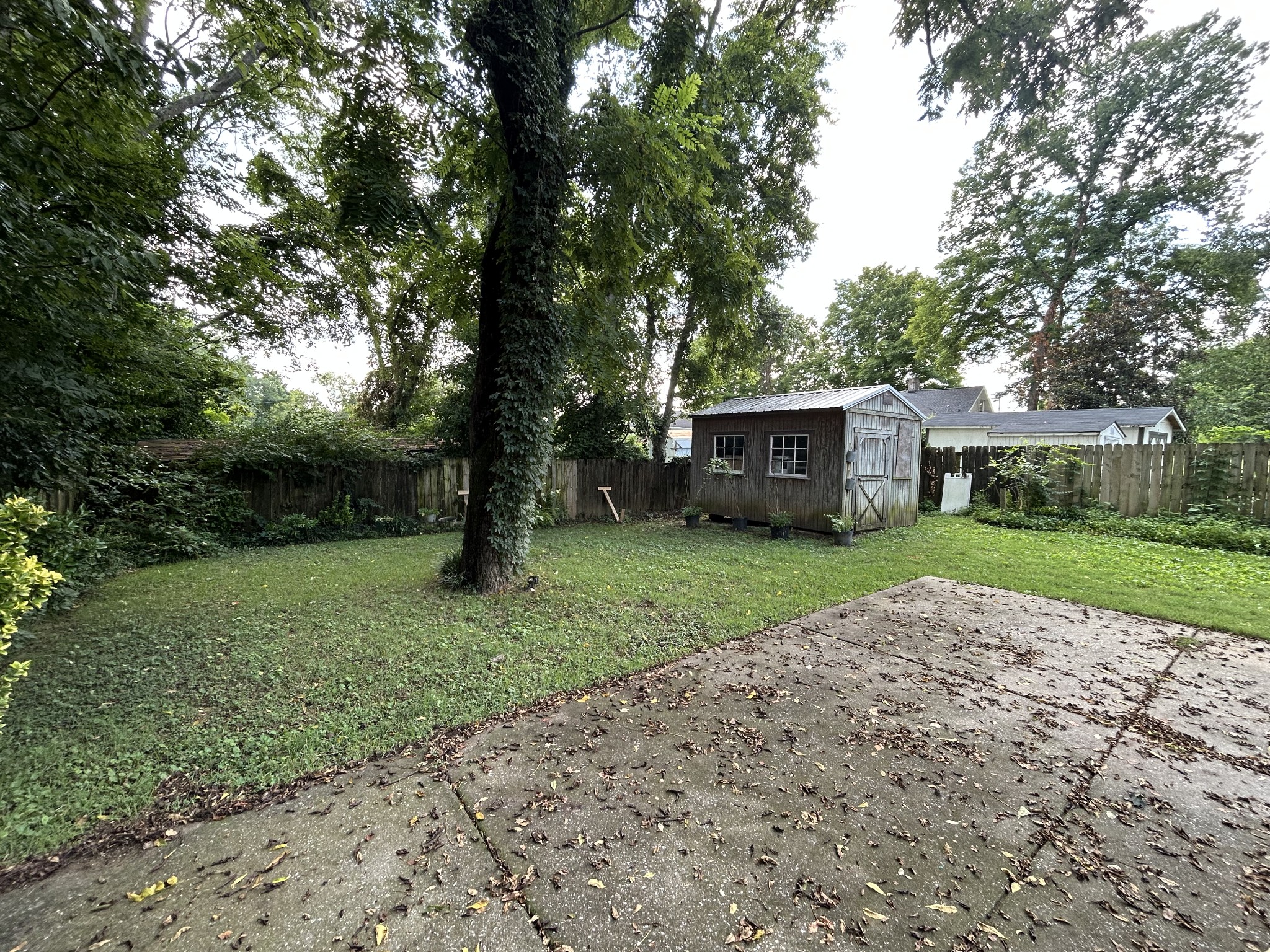 961 Glass St