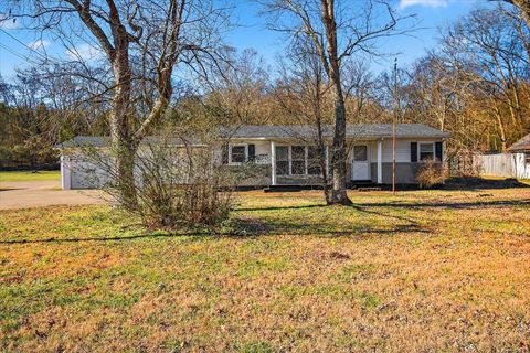 1077 Slaters Creek Rd Goodlettsville TN 37072