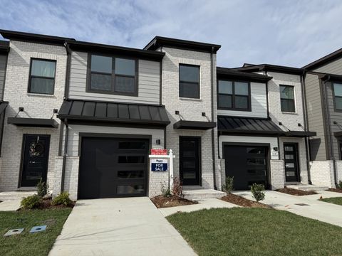 MLS: 2807814