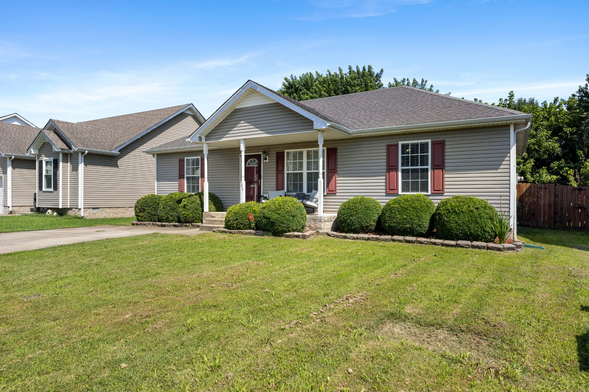 505 Fox Trot Dr