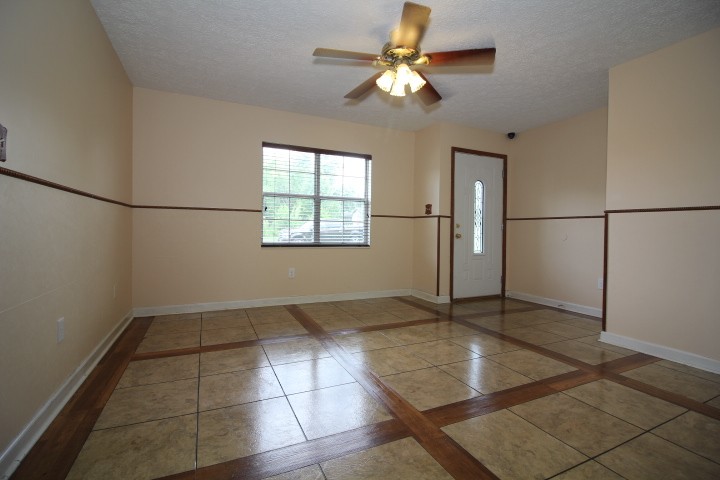 1211 Patton Pl