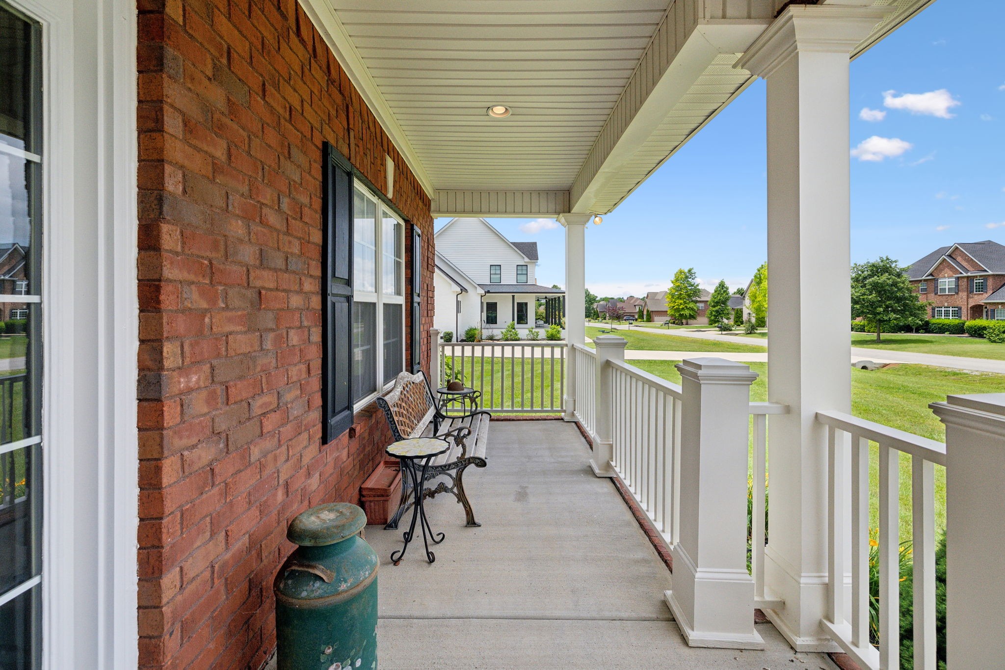 4322 Thoroughbred Ln