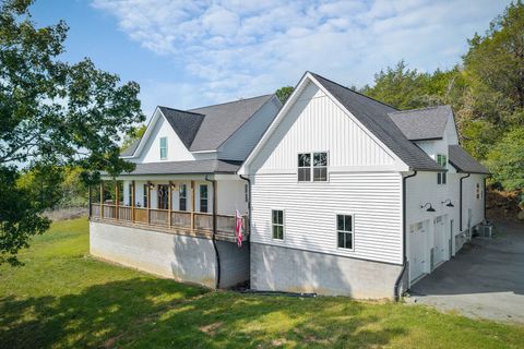 881 Eagle Mountain Rd Granville TN 38564