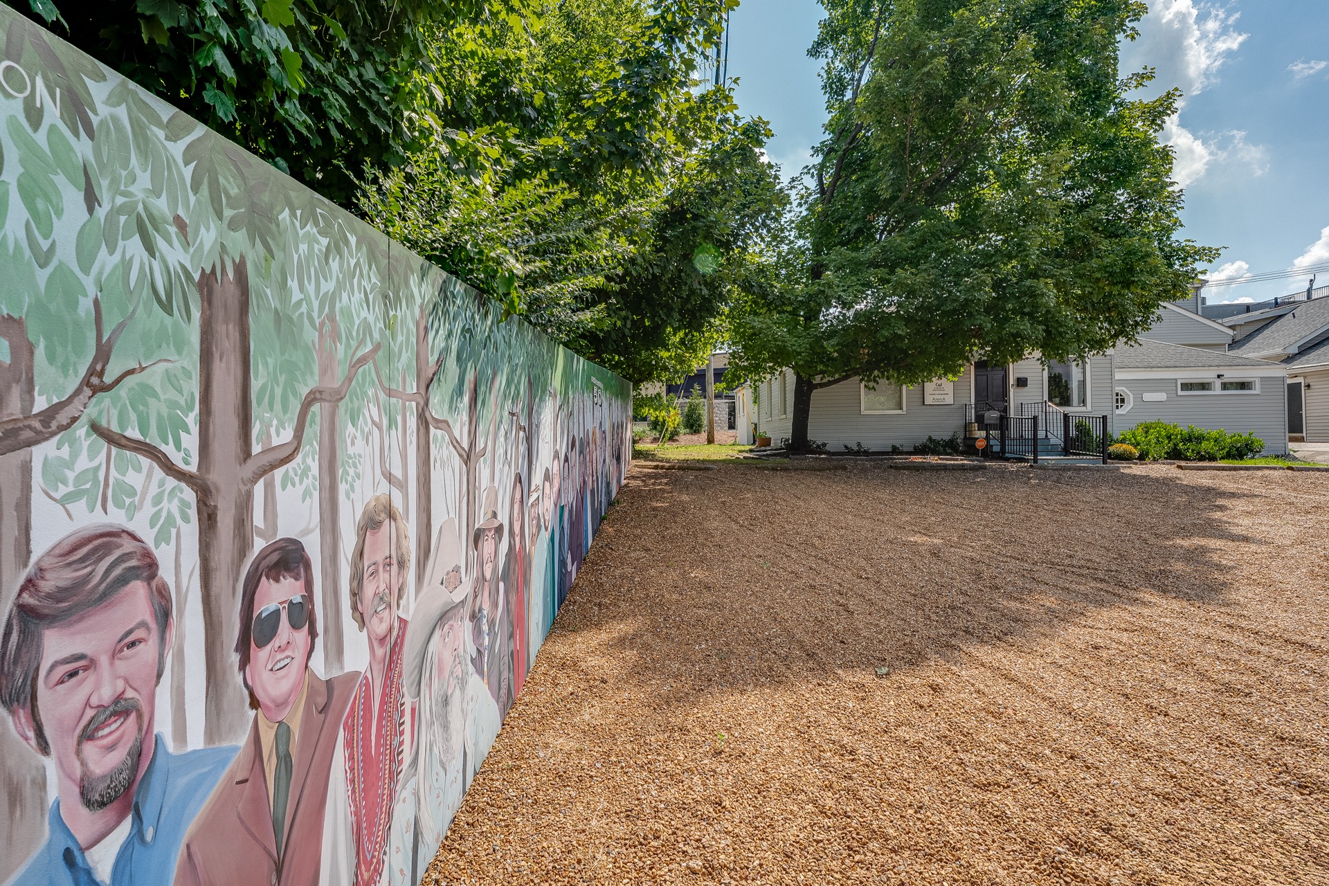 2804 Azalea Pl