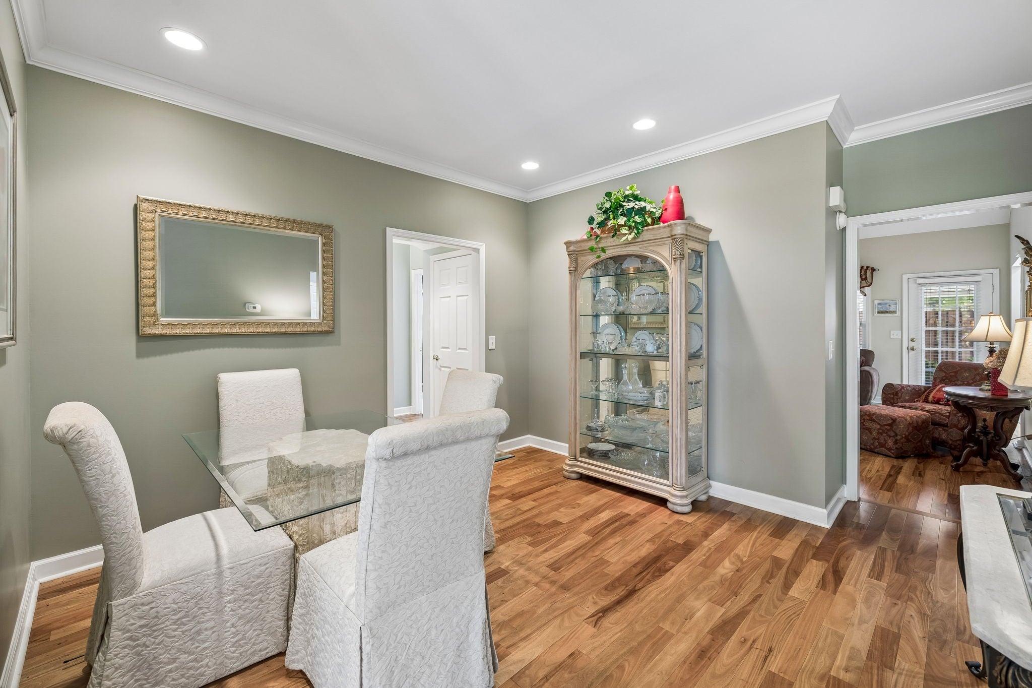 6 Hurd Ct