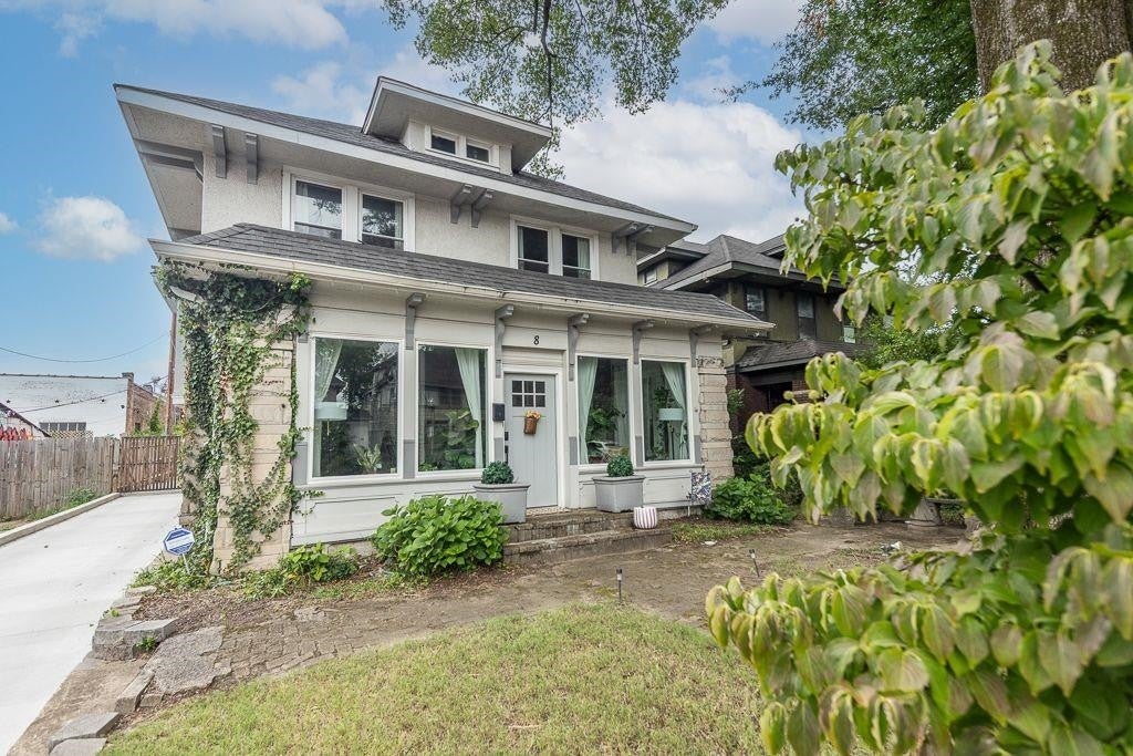 8 S EVERGREEN ST