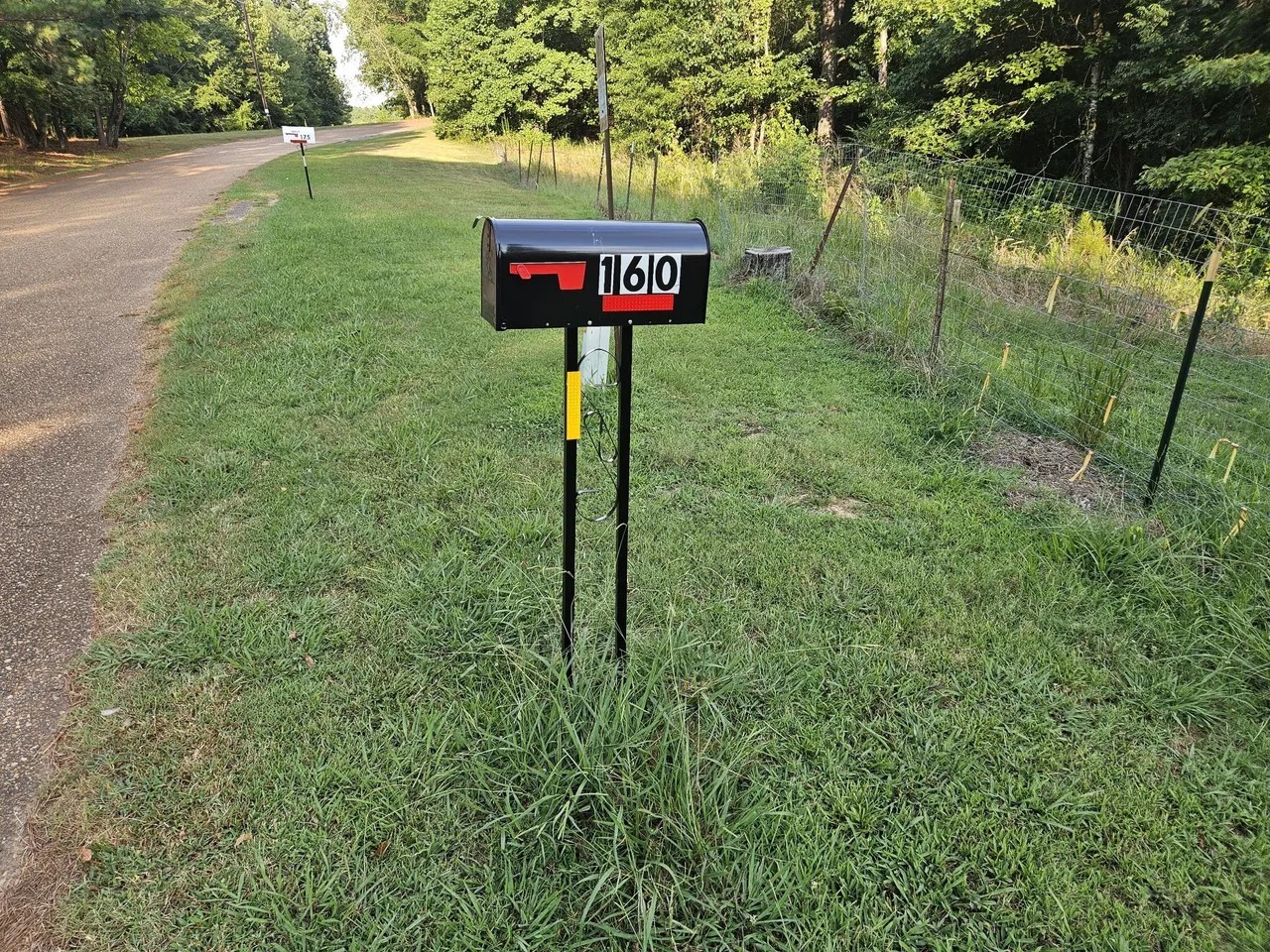 160 Bishop Rd