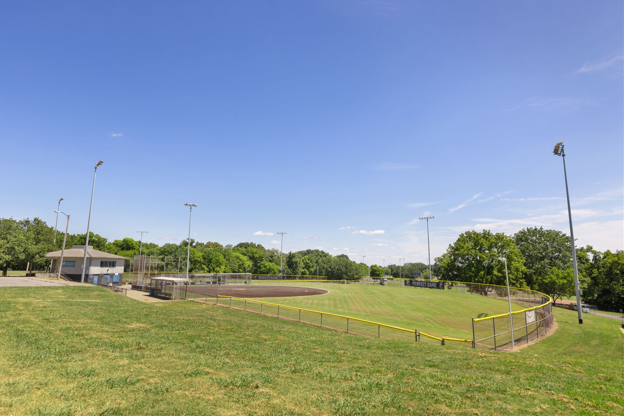 Nolensville, Tennessee 37135, United States, 2 Bedrooms Bedrooms, ,3 BathroomsBathrooms,Residential,Active,199550