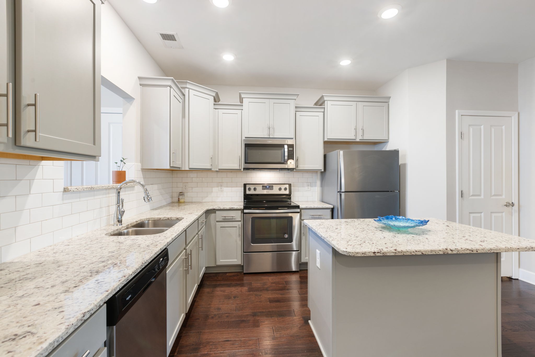 Nolensville, Tennessee 37135, United States, 2 Bedrooms Bedrooms, ,3 BathroomsBathrooms,Residential,Active,199550