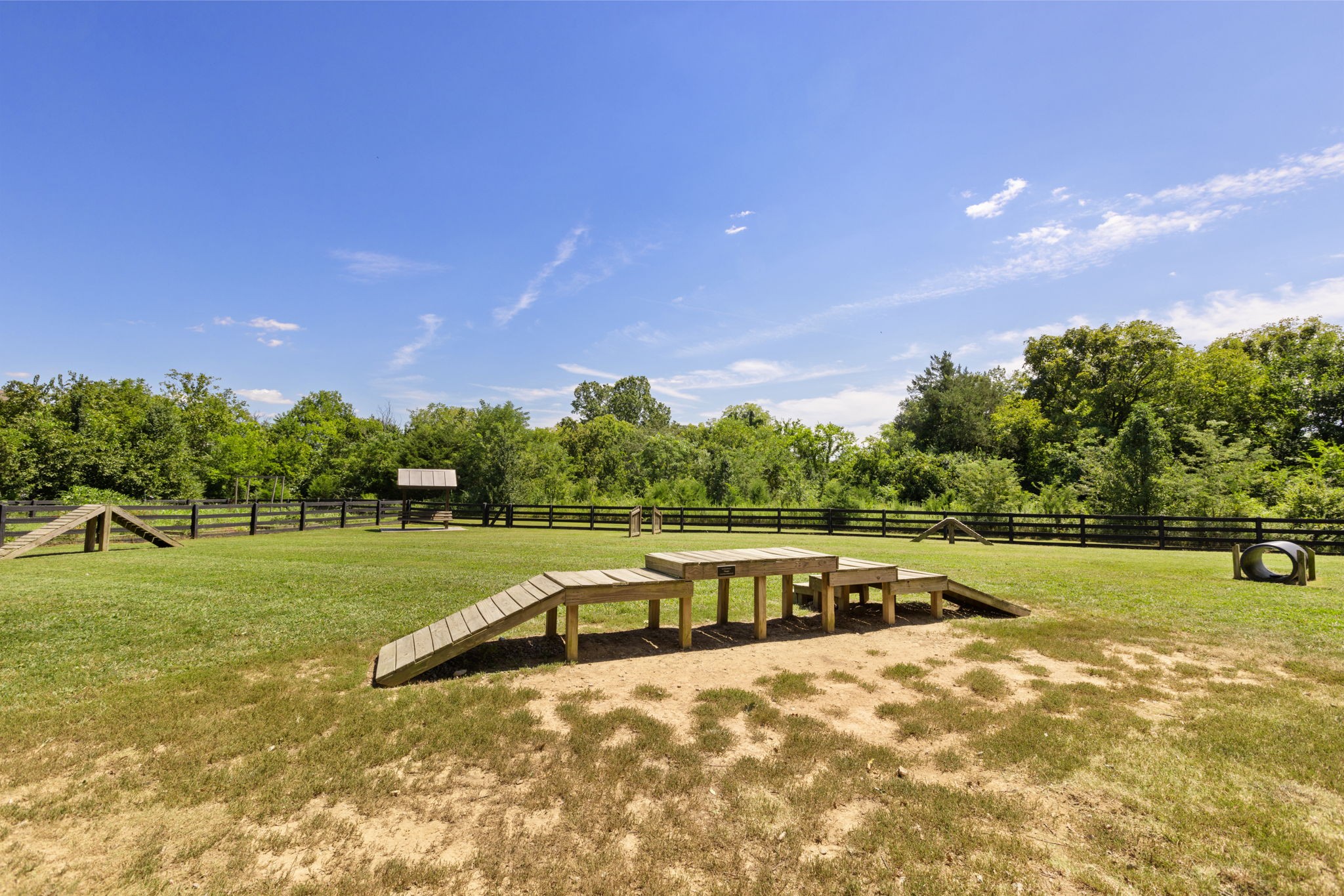 Nolensville, Tennessee 37135, United States, 2 Bedrooms Bedrooms, ,3 BathroomsBathrooms,Residential,Active,199550