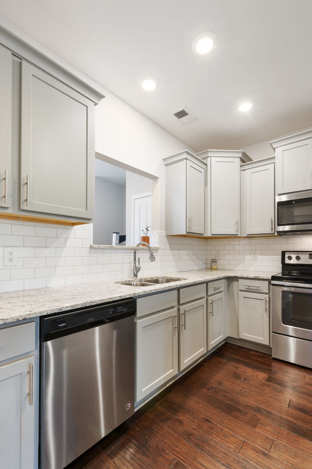 Nolensville, Tennessee 37135, United States, 2 Bedrooms Bedrooms, ,3 BathroomsBathrooms,Residential,Active,199550