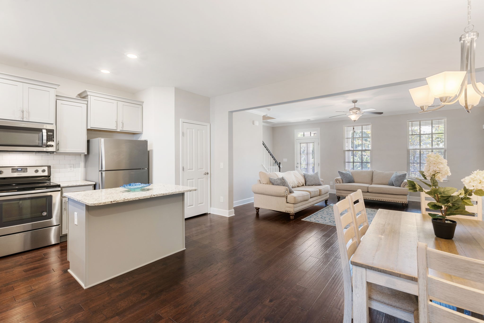 Nolensville, Tennessee 37135, United States, 2 Bedrooms Bedrooms, ,3 BathroomsBathrooms,Residential,Active,199550