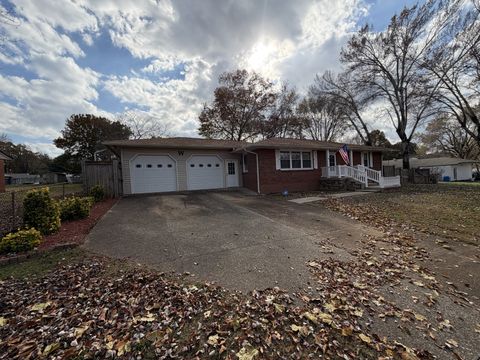 204 Park Ln Clarksville TN 37042