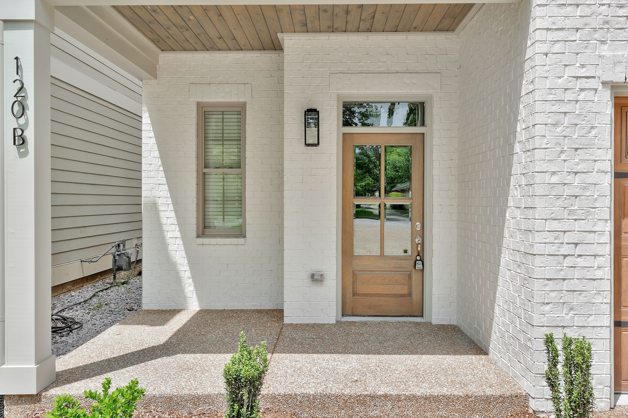 120C Lincoln Ct
