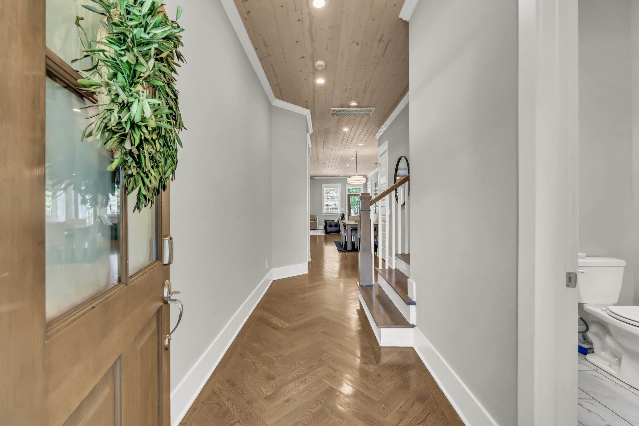 120C Lincoln Ct