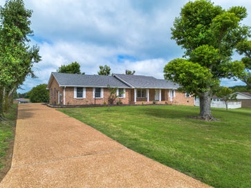 304 Valleyview Cir Lebanon TN 37087