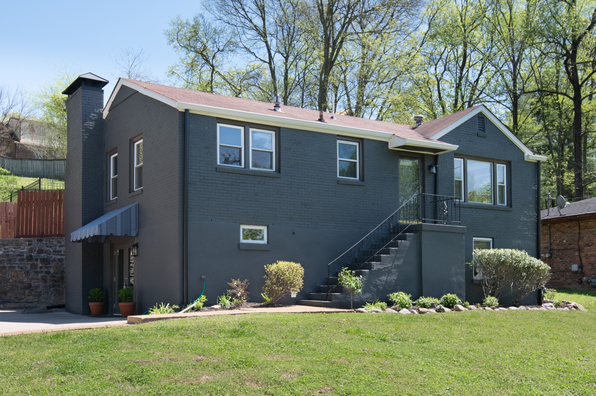 915 Preston Dr