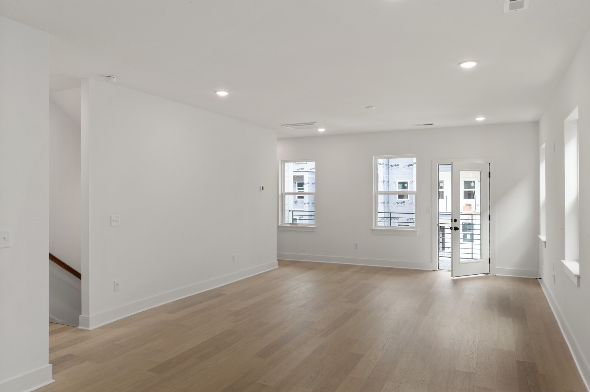 550 Markham St 24