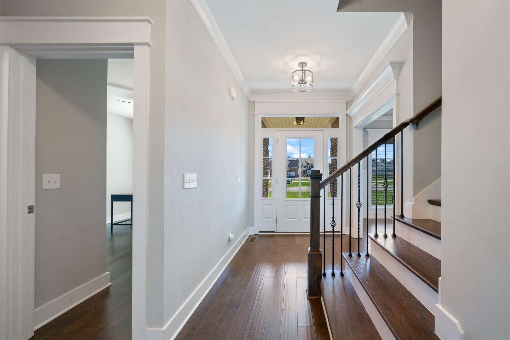 1901 Rhonda Dr