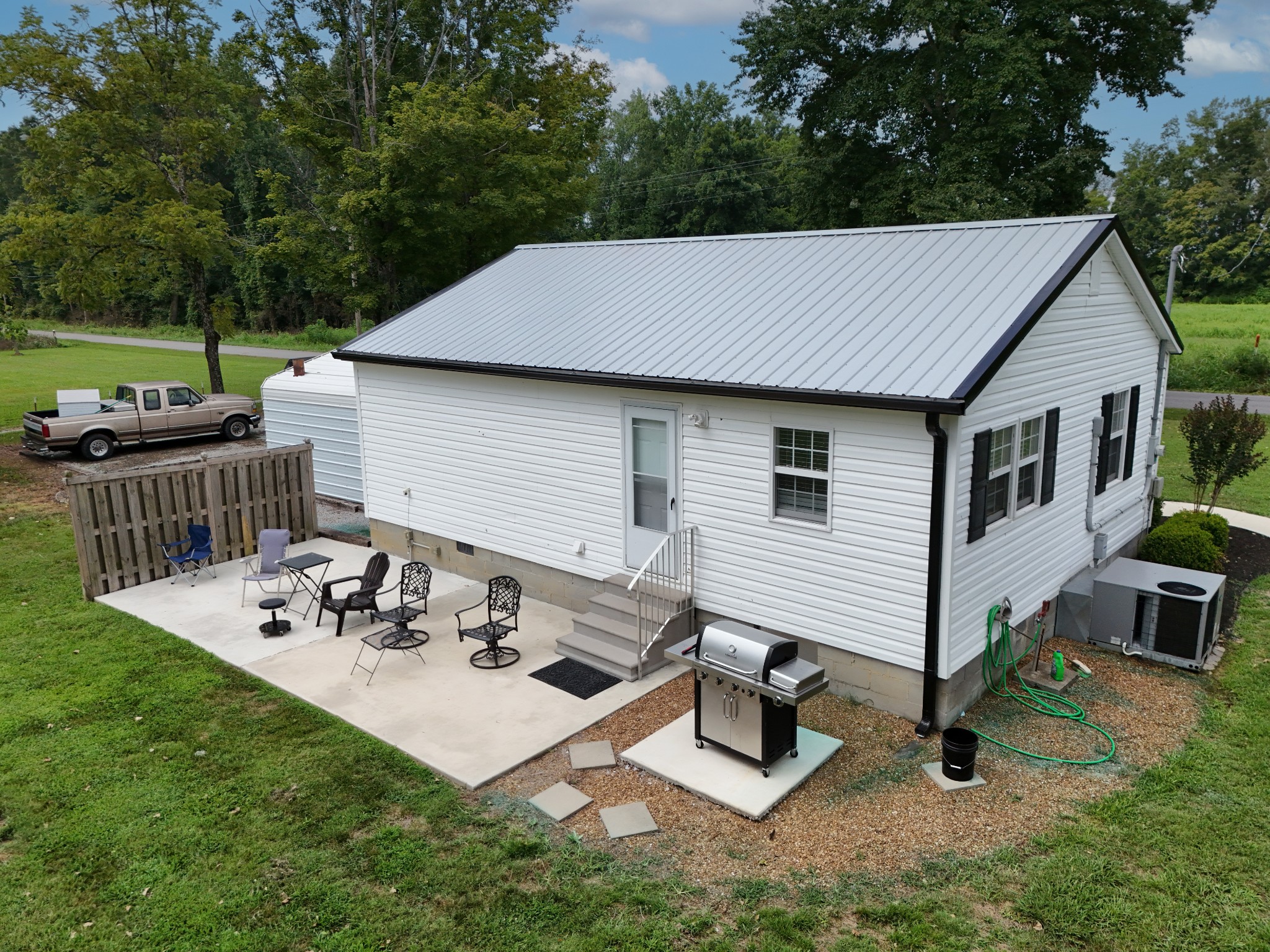 4437 Hickerson Rd